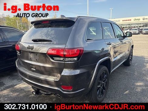 Used 2021 Jeep Grand Cherokee Laredo X image 7