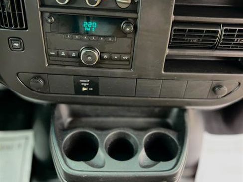 Used 2013 Chevrolet Express 3500 Extended image 13