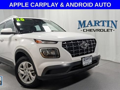 Used 2020 Hyundai Venue SEL FWD image 1