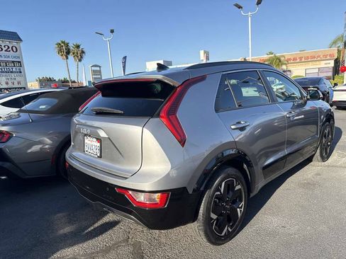 Used 2023 Kia Niro Wind FWD image 4