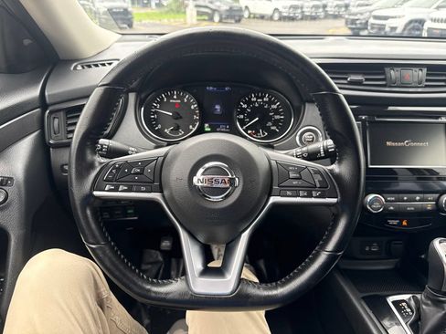 Used 2020 Nissan Rogue SV AWD/4WD image 29