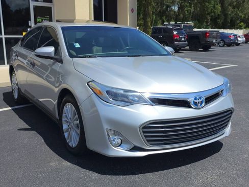 Used 2014 Toyota Avalon XLE Touring FWD image 3