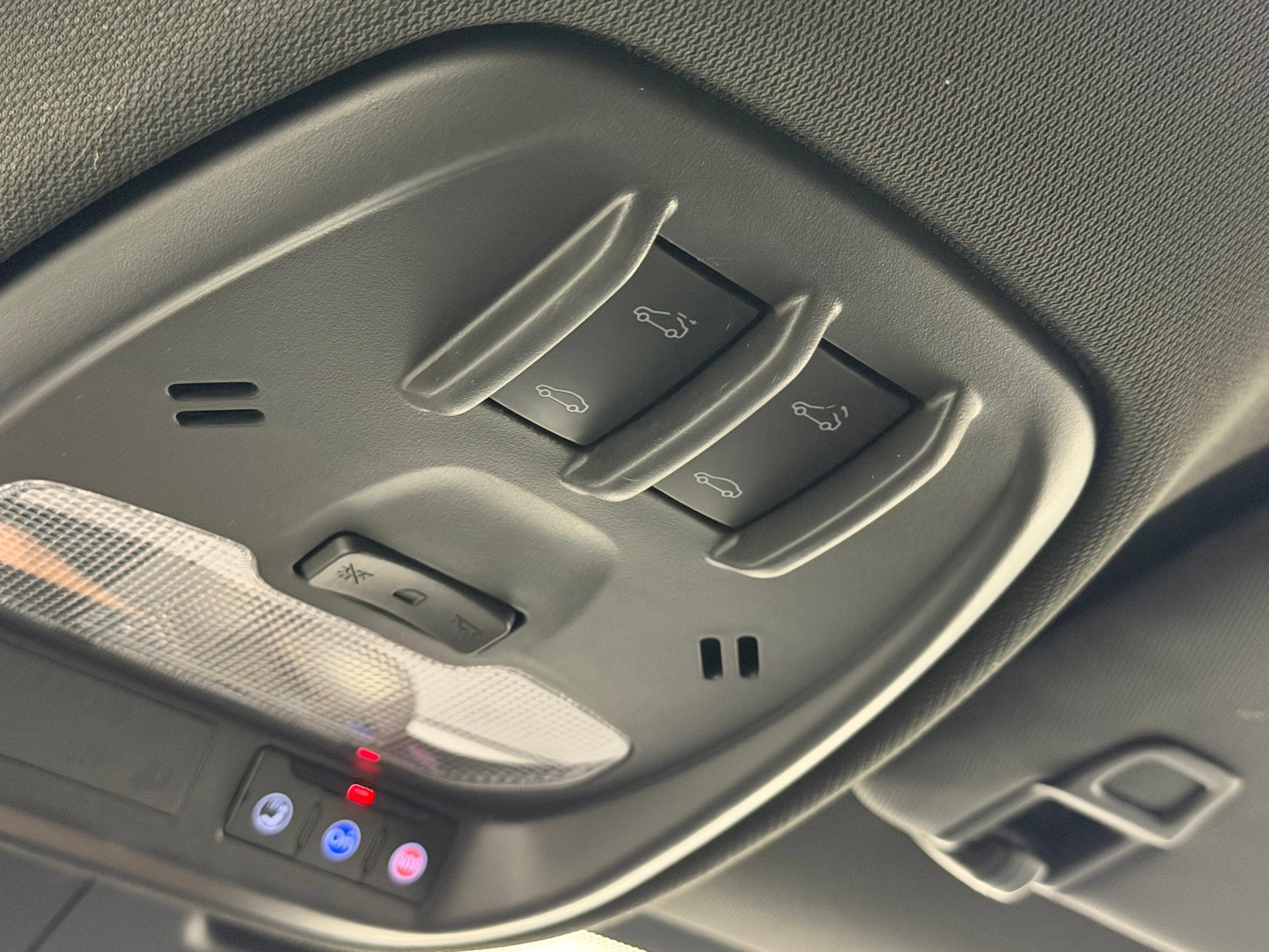 Used 2025 Buick Envista Avenir FWD image 41