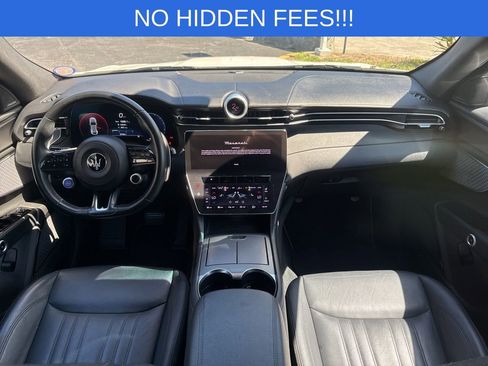 Used 2024 Maserati Grecale GT image 19