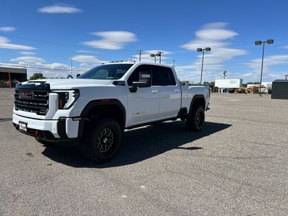 Used 2025 GMC Sierra 2500 AT4 w/ AT4 Premium Plus Package
