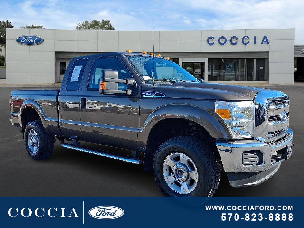 Used 2016 Ford F250 XLT w/ XLT Interior Package AWD/4WD image 3