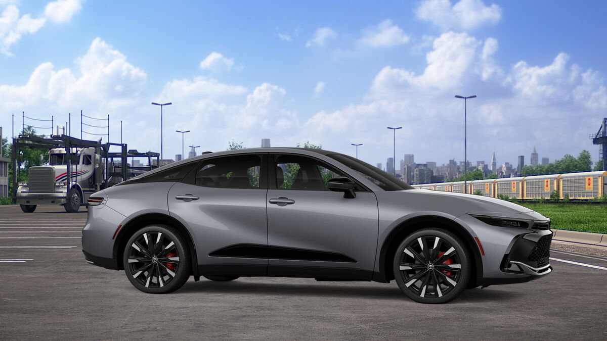 New 2027 Toyota Crown Platinum AWD/4WD image 13