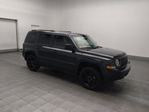 Used 2015 Jeep Patriot Sport image 11