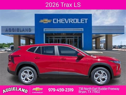 New 2026 Chevrolet Trax LS w/ LS Convenience Package FWD image 2