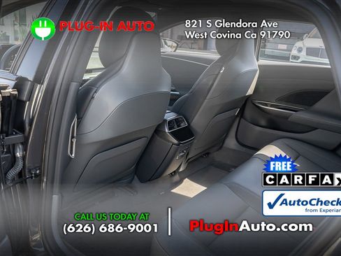 Used 2024 Lucid Air Pure RWD image 8