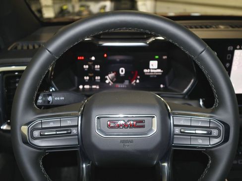 New 2026 GMC Canyon Elevation w/ Convenience Package image 15