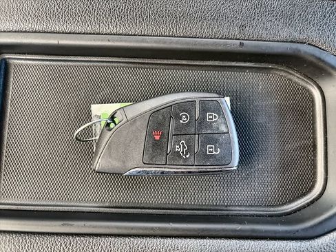 Certified 2022 Chevrolet Silverado 1500 RST AWD/4WD image 36