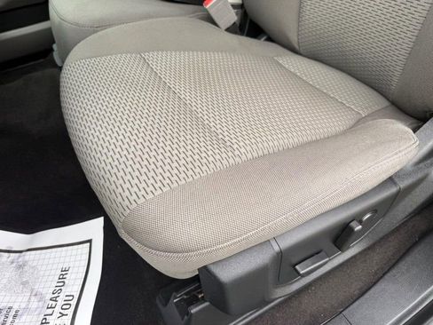 Used 2019 Ford F150 XLT w/ Equipment Group 302A Luxury AWD/4WD image 17