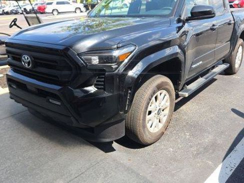 Certified 2025 Toyota Tacoma SR5 RWD image 1