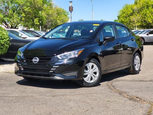 Certified 2025 Nissan Versa S w/ Trunk Package image 2