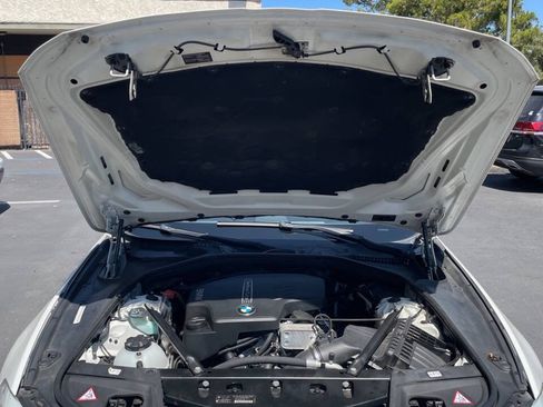 Used 2013 BMW 528i Sedan RWD image 31