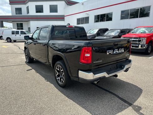 Used 2026 RAM 1500 Laramie AWD/4WD image 3