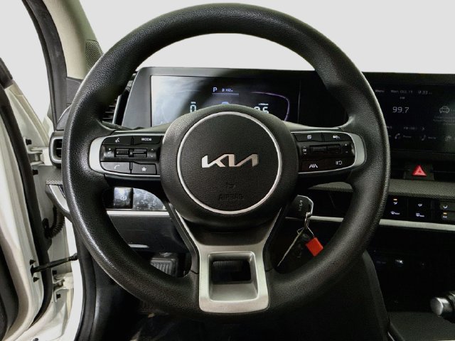 Used 2023 Kia Sportage LX FWD image 12