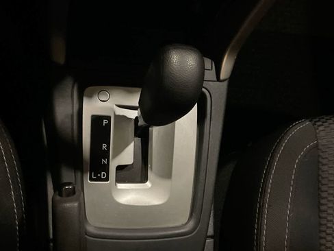 Used 2015 Subaru Forester 2.5i w/ Alloy Wheel Package image 19