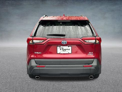 Used 2022 Toyota RAV4 XLE Premium AWD/4WD image 30