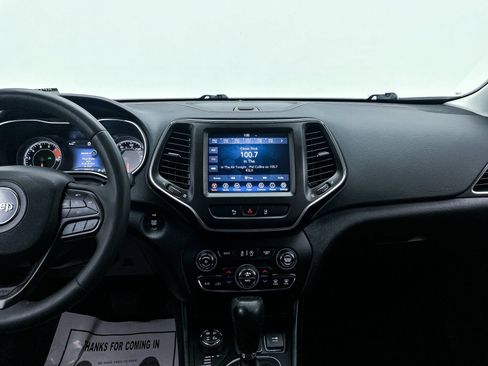 Used 2022 Jeep Cherokee Trailhawk w/ Comfort/Convenience Group image 4