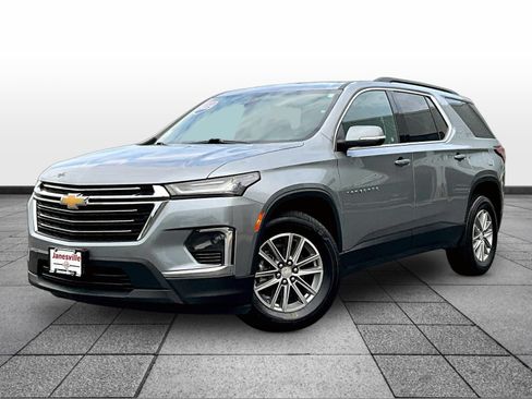 Used 2023 Chevrolet Traverse LT w/ LPO, Floor Liner Package AWD/4WD image 3