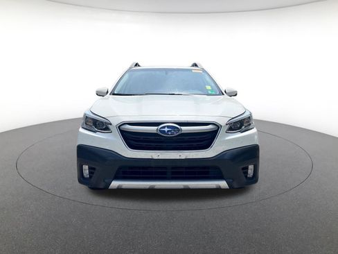 Used 2022 Subaru Outback Limited AWD/4WD image 2