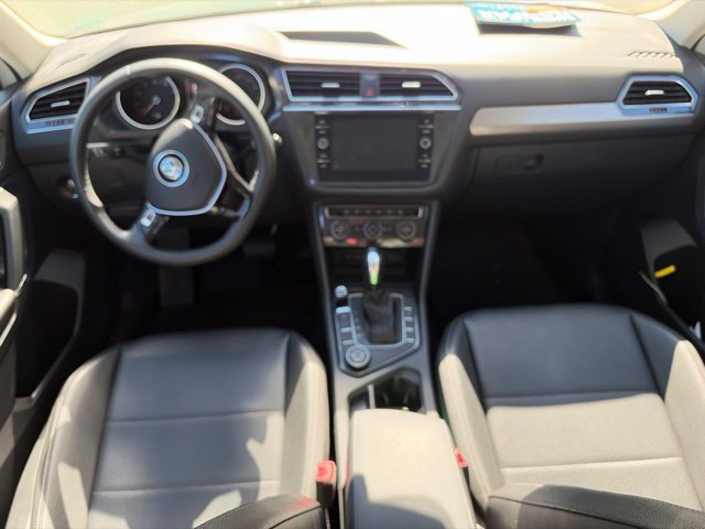 Used 2020 Volkswagen Tiguan SE w/ Panoramic Sunroof Package AWD/4WD image 22
