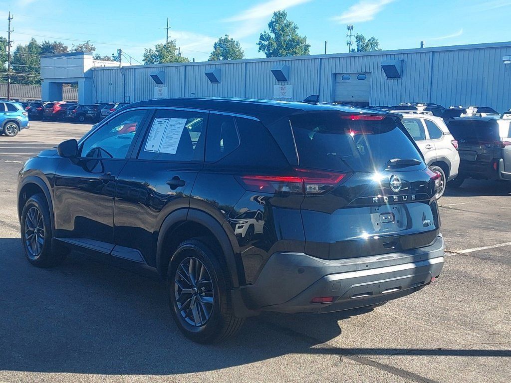 Used 2021 Nissan Rogue S AWD/4WD image 5
