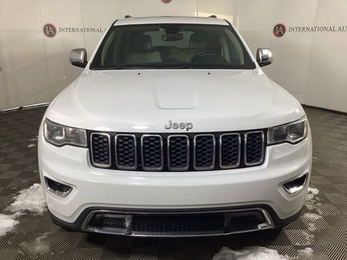 Used 2020 Jeep Grand Cherokee Limited w/ Luxury Group II image 2