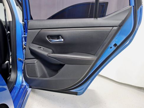 Used 2021 Nissan Sentra SR w/ SR Premium Package FWD image 32