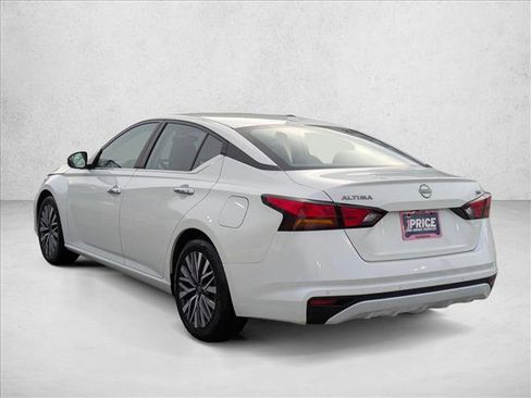 Used 2023 Nissan Altima 2.5 SV image 8