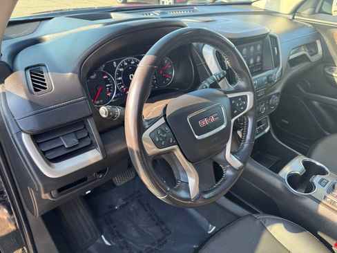Used 2022 GMC Terrain Denali w/ Denali Premium Package AWD/4WD image 18