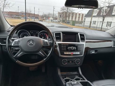 Used 2015 Mercedes-Benz ML 350 ML 350 image 3