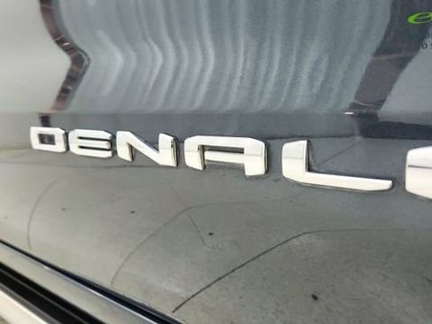 Used 2022 GMC Sierra 1500 Denali w/ Denali Reserve Package AWD/4WD image 18
