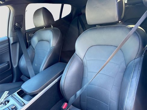 Used 2023 Kia Stinger GT2 image 22