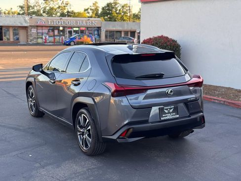 Used 2023 Lexus UX 250h FWD w/ Accessory Package (Z1) image 4