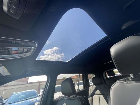 New 2025 Jeep Grand Cherokee L Limited w/ Black Appearance Package image 28