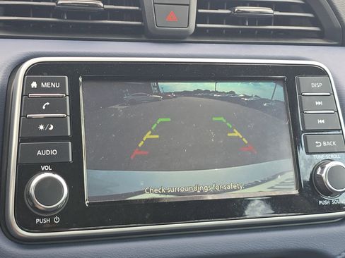 Used 2024 Nissan Versa SV w/ Trunk Package image 18