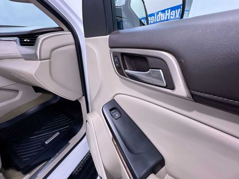 Used 2016 GMC Yukon XL Denali w/ Open Road Package AWD/4WD image 34