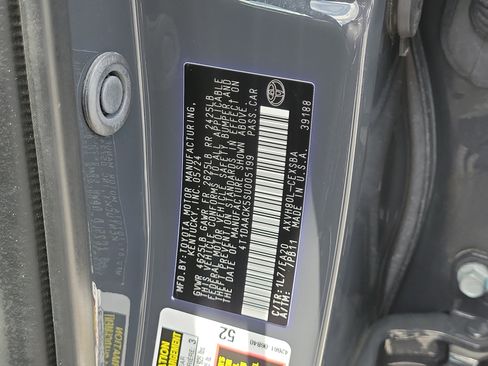 Used 2025 Toyota Camry SE w/ Convenience Package FWD image 31