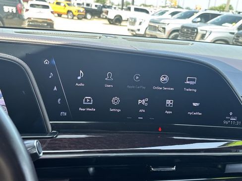 Used 2023 Cadillac Escalade Premium Luxury Platinum AWD/4WD image 39