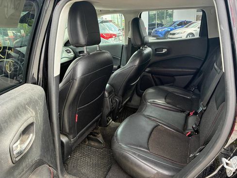 Used 2019 Jeep Compass Trailhawk w/ Cold Weather Group AWD/4WD image 5