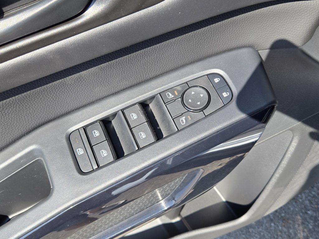 New 2026 Nissan Pathfinder SV FWD image 18