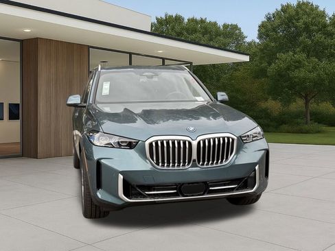 New 2026 BMW X5 xDrive50e w/ Climate Comfort Package image 5