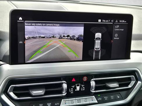 Used 2025 BMW X4 xDrive30i image 13