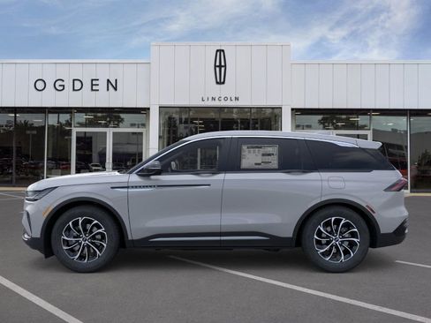 New 2026 Lincoln Nautilus Premier w/ Equipment Group 102A image 3