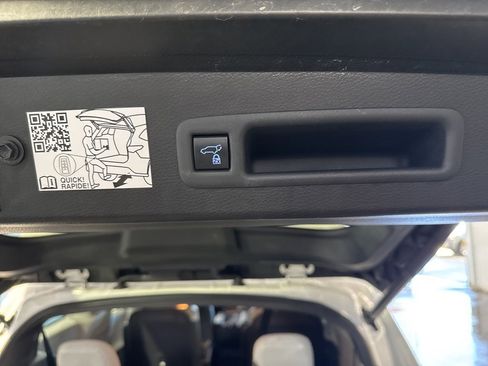 Used 2021 Toyota Sienna XSE image 23