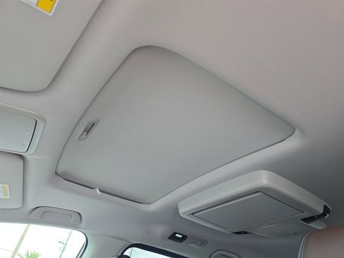 New 2026 Honda Odyssey Touring image 20