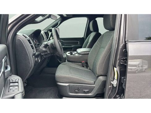 Used 2026 RAM 2500 Big Horn AWD/4WD image 10